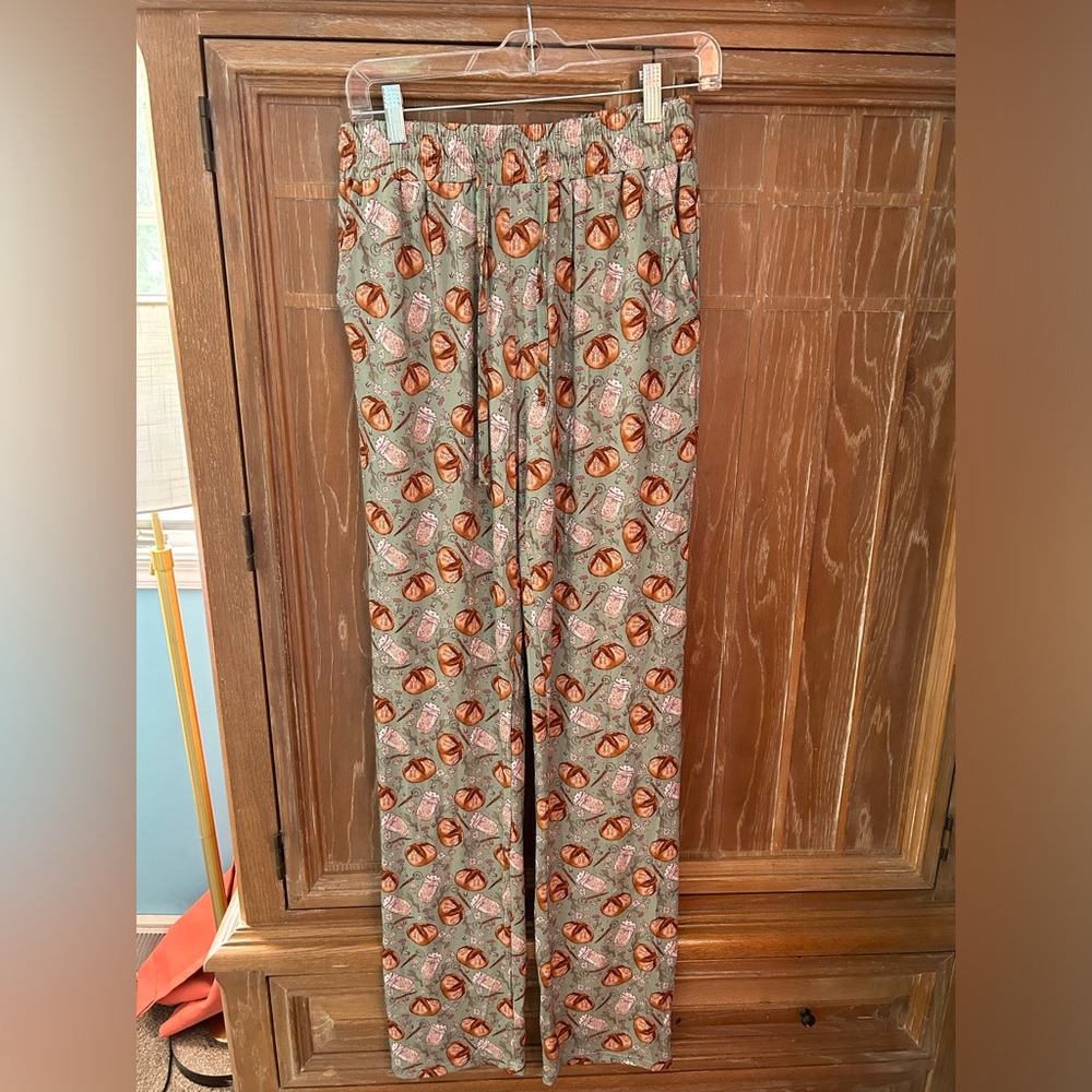 Women's Cozy Printed Pajama Pants - Green & Brown